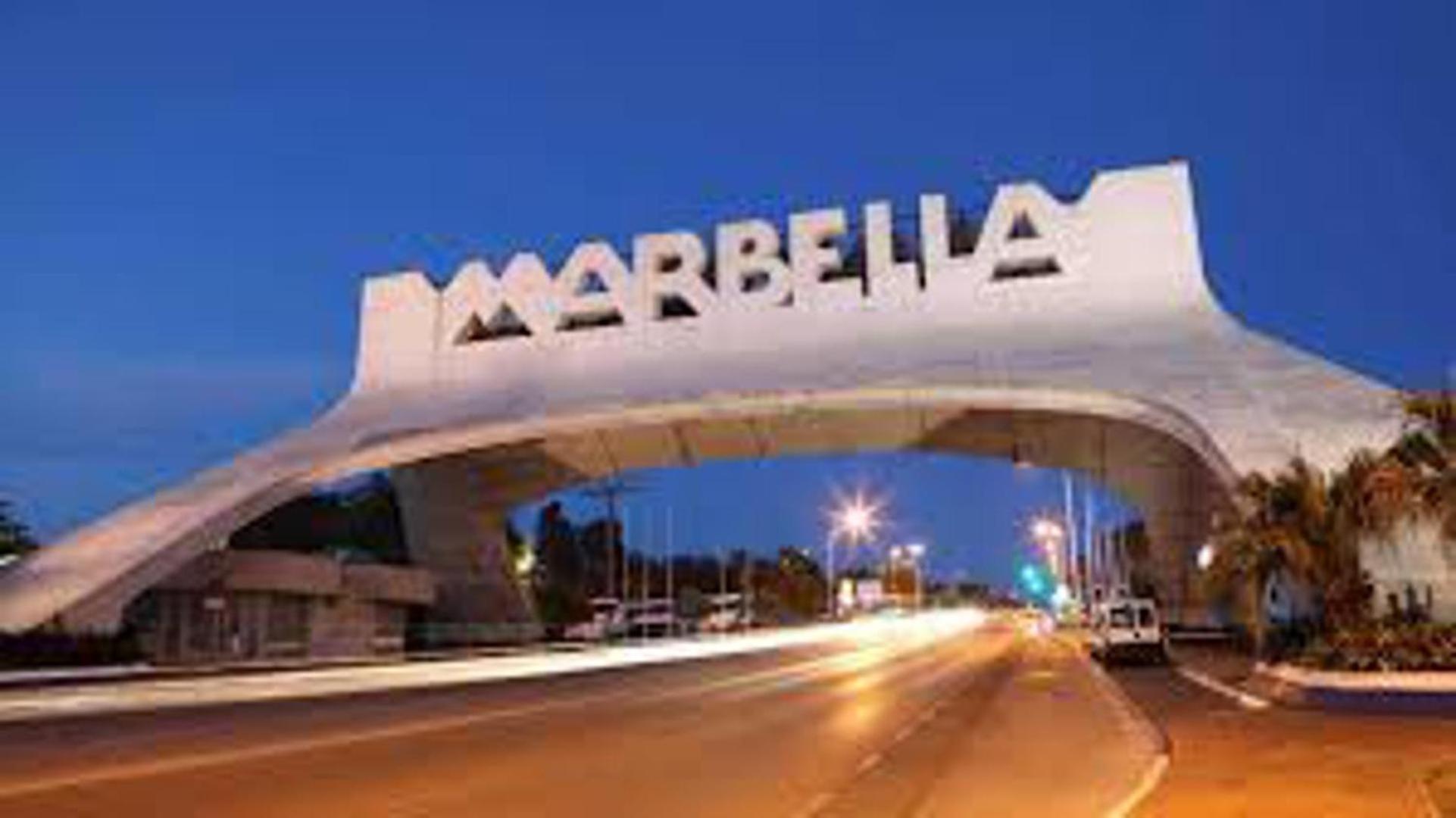 Luxurious Apartment In Puerto Banus Marbella Eksteriør billede