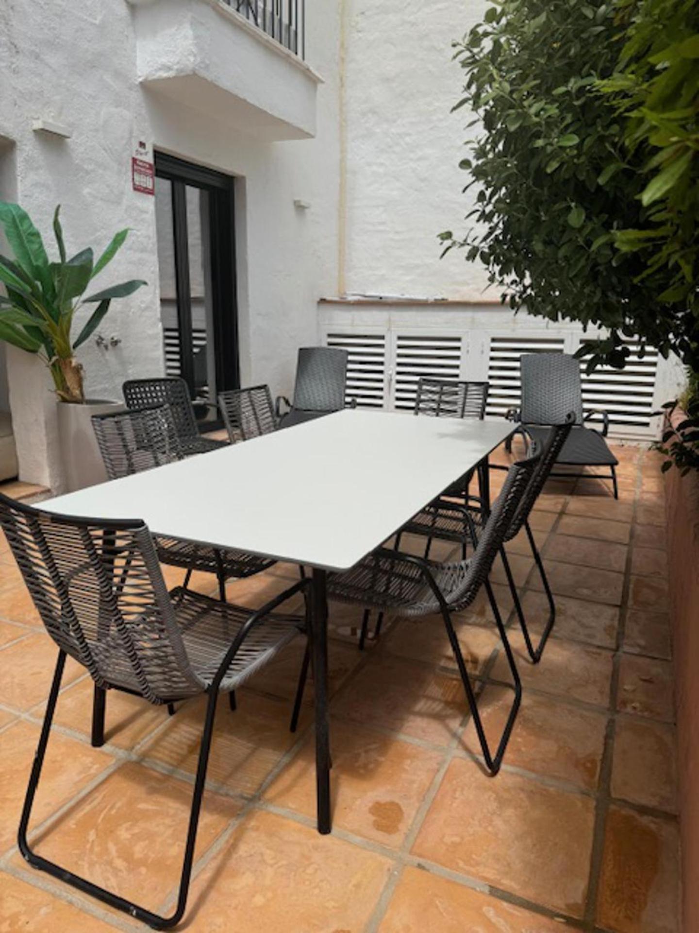 Luxurious Apartment In Puerto Banus Marbella Eksteriør billede